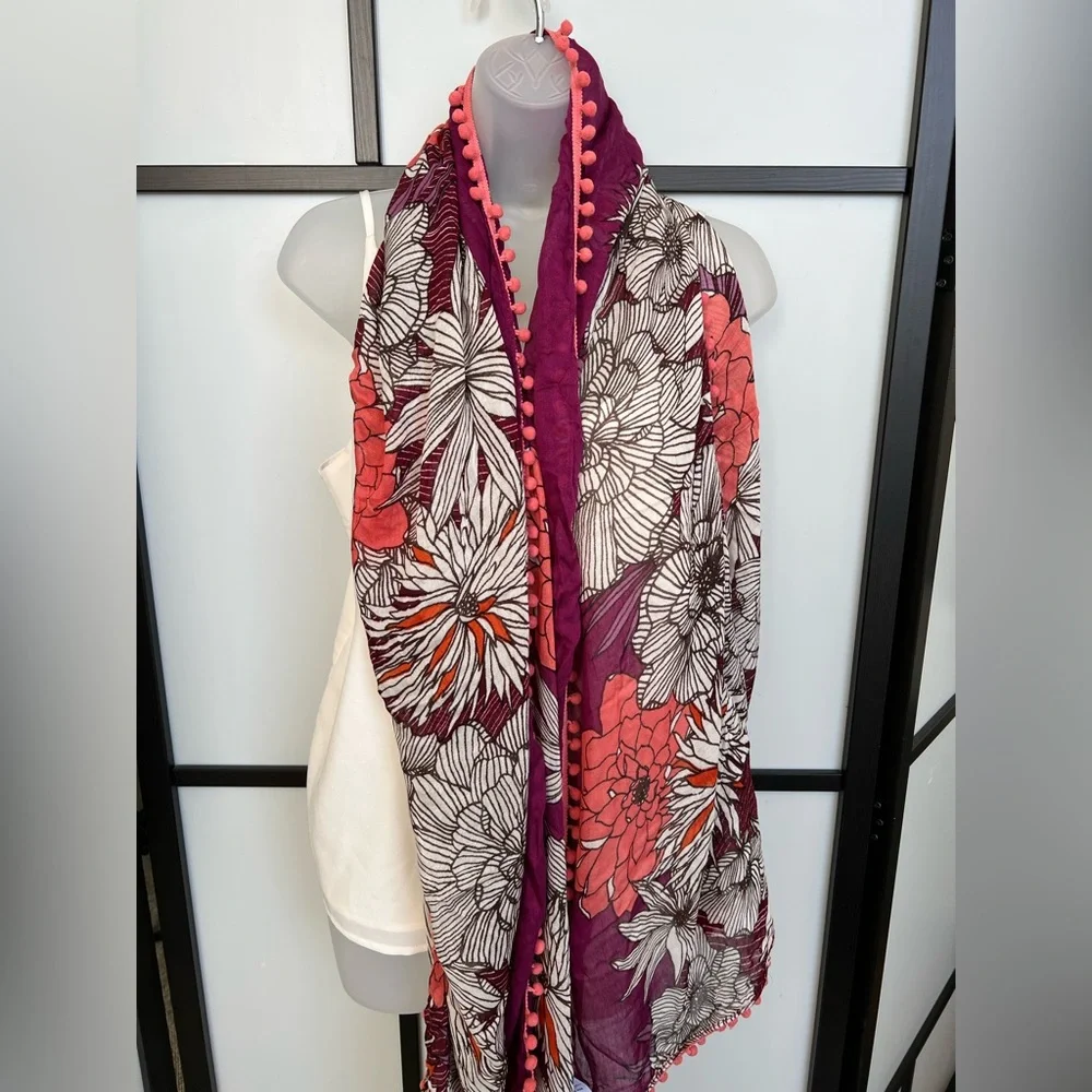 NWT HALOGEN Nordstrom Boho Rectangle Lightweight Scarf Wrap Floral Poms Eclectic
